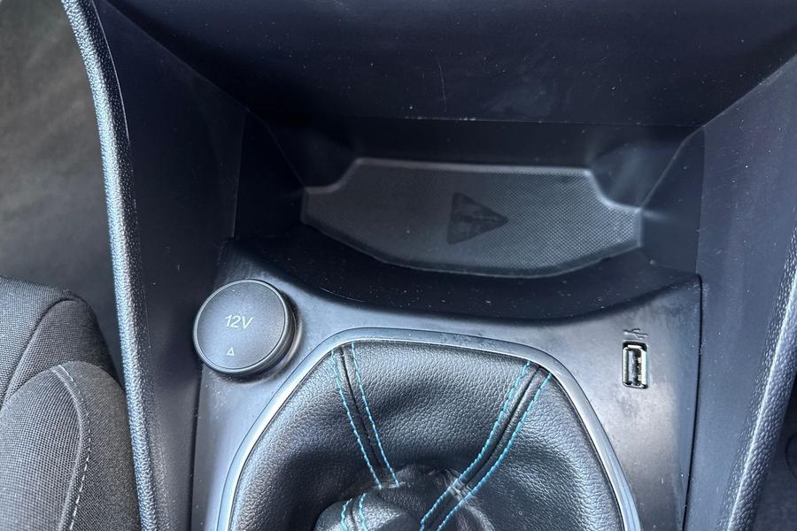 Ford Fiesta Photo autoimg-9376cdec8be18d6ff58fe42168d1754f745babf9.jpg