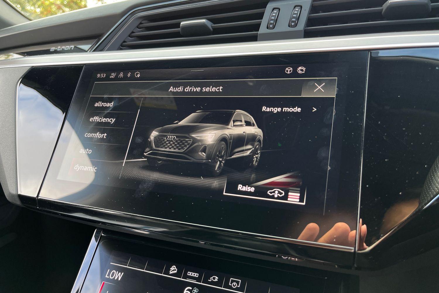 Audi e-tron Photo 27