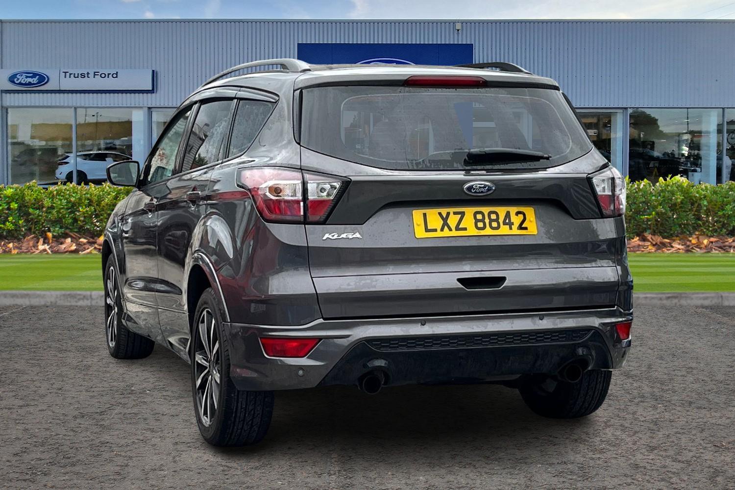 Ford KUGA Photo 1