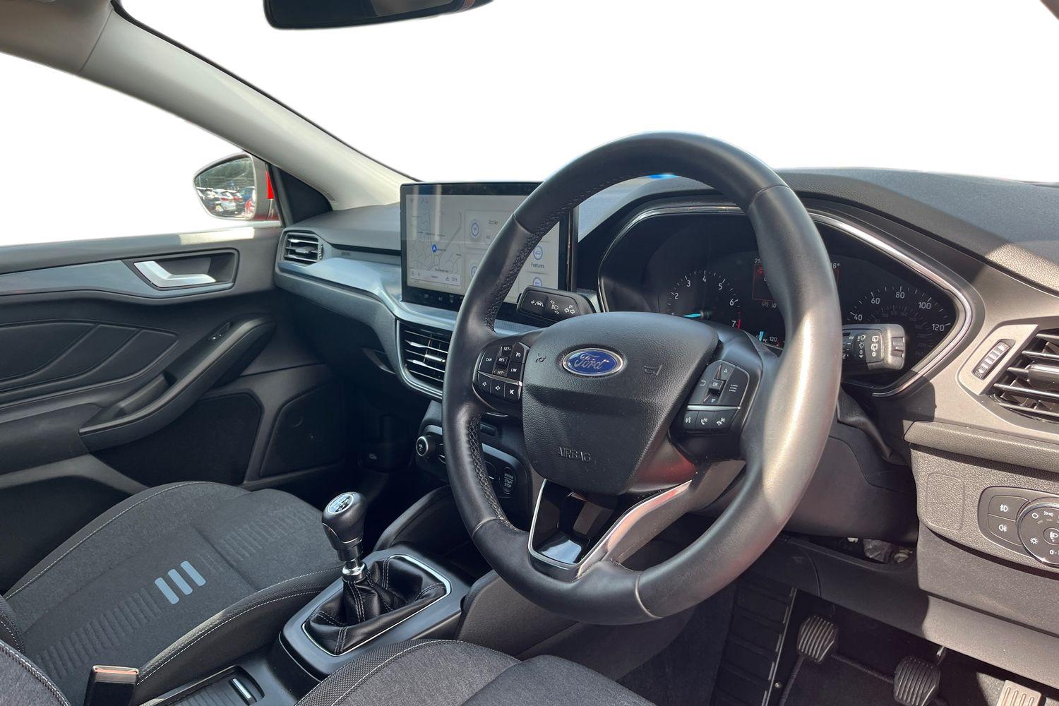 Ford FOCUS Photo 8