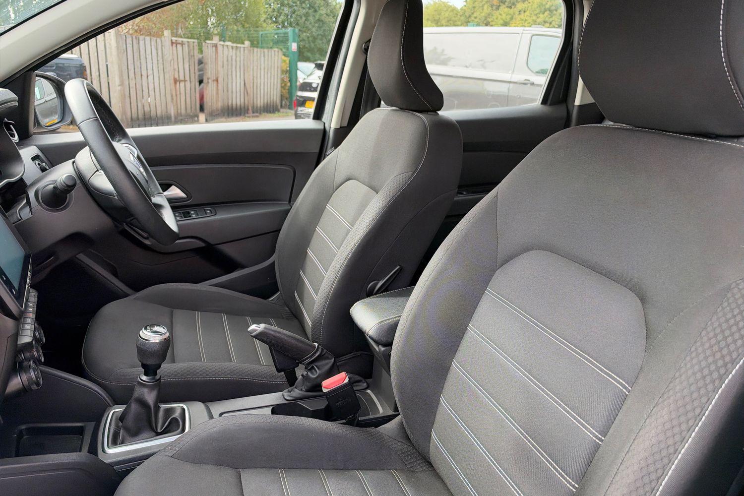 Dacia DUSTER Photo 18