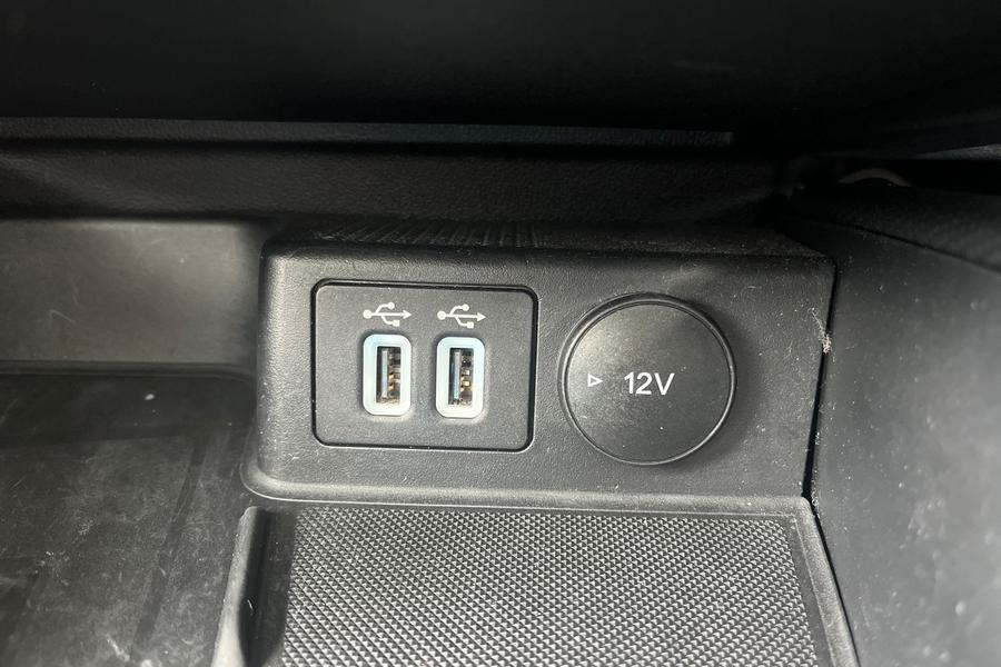 Ford FOCUS Photo autoimg-937f3e1b92b40765ae129bbe0b05197191c85e41.jpg