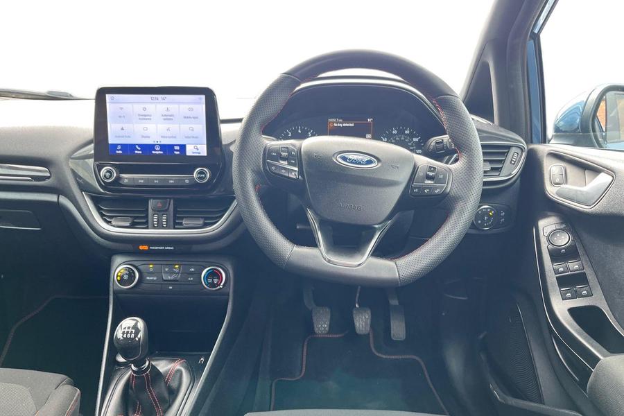 Ford FIESTA Photo autoimg-9380a0fa335c06093a1efcc7c8ee54d8154c6da6.jpg