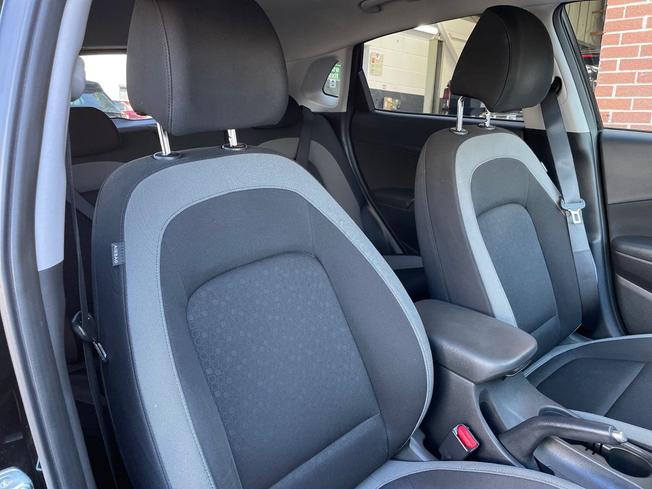HYUNDAI Kona Photo 27
