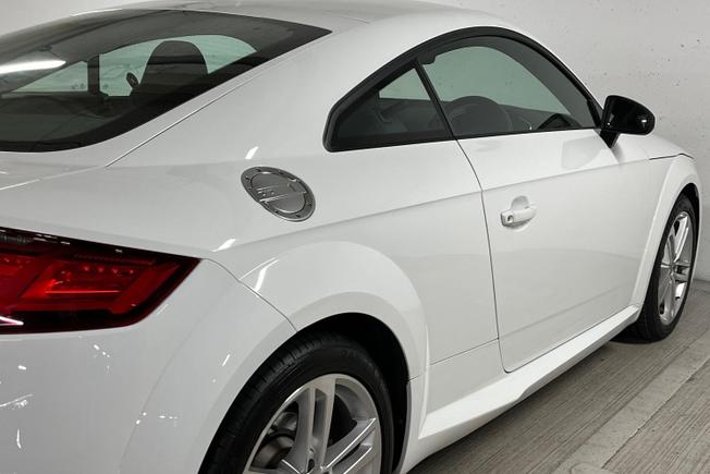 AUDI TT Photo 28