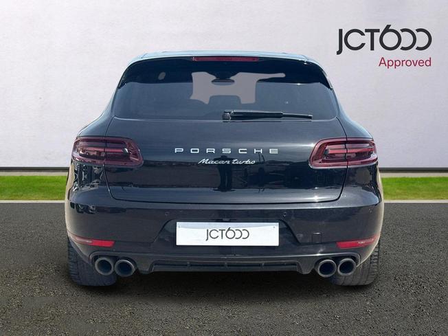 PORSCHE Macan Photo 7