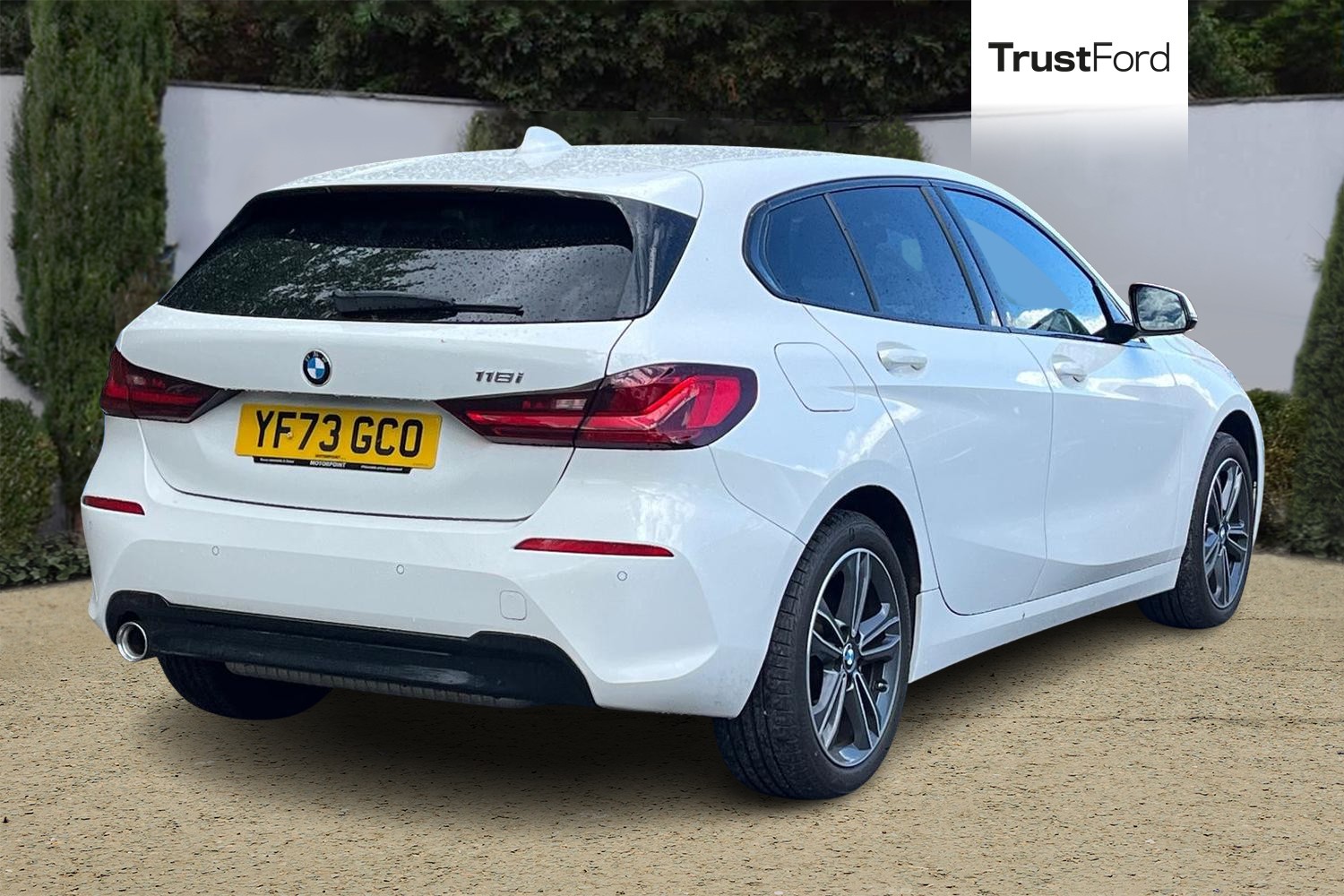 BMW 1 SERIES Photo 3