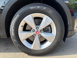 JAGUAR E-Pace Photo 5