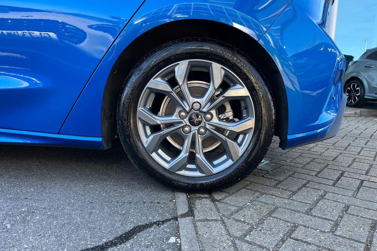 Ford Focus Photo 7