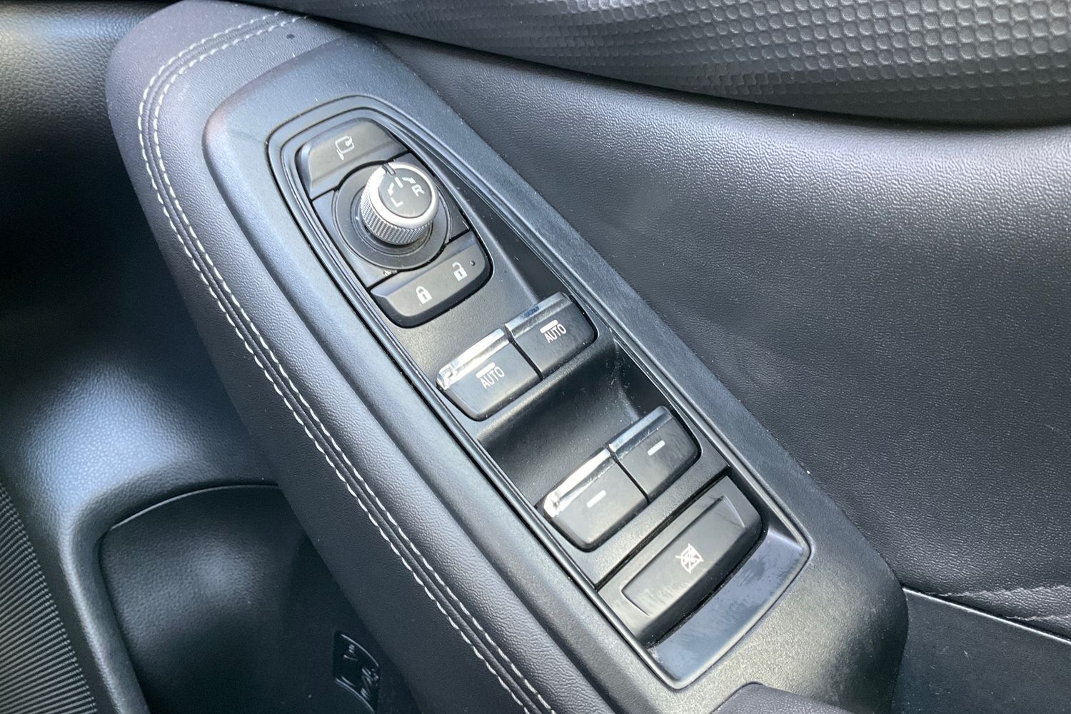 Subaru FORESTER Photo 15