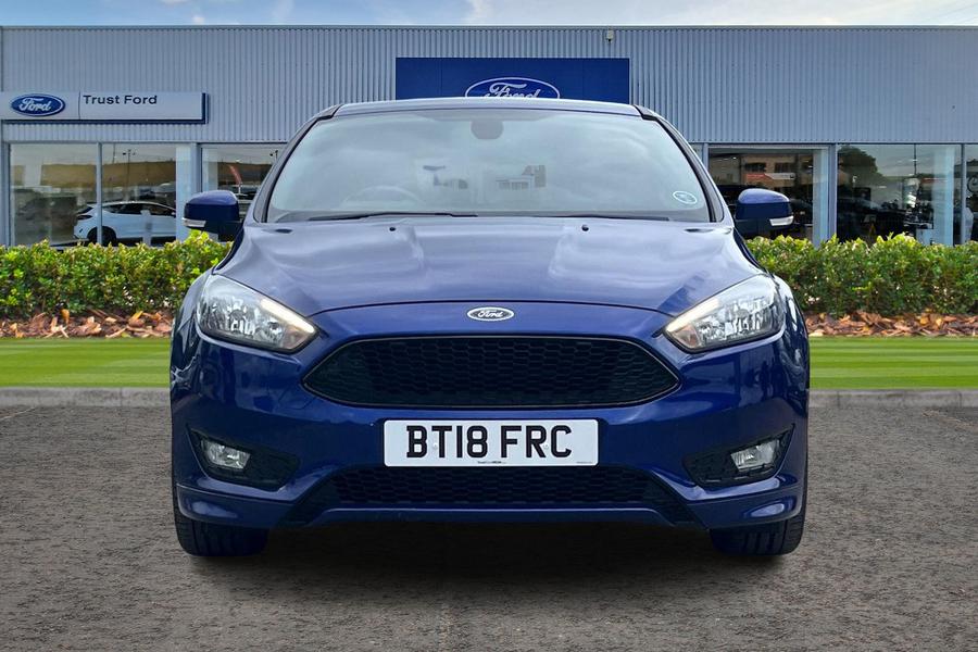 Ford Focus Photo autoimg-93a33d32712503e7e520c16d71d31787fedcbf1c.jpg