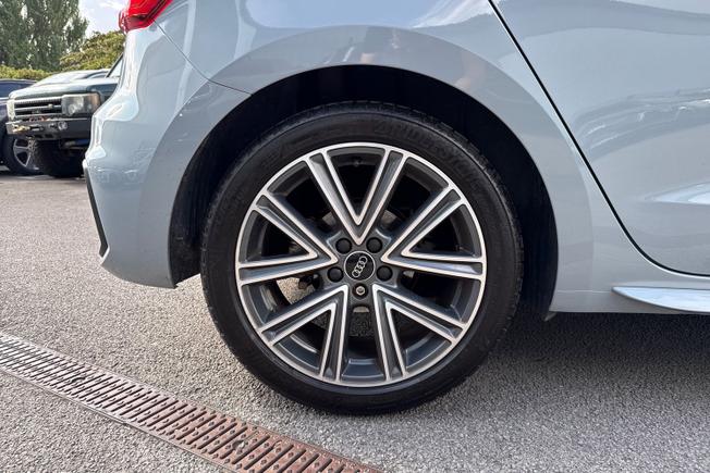 AUDI A1 Photo 5