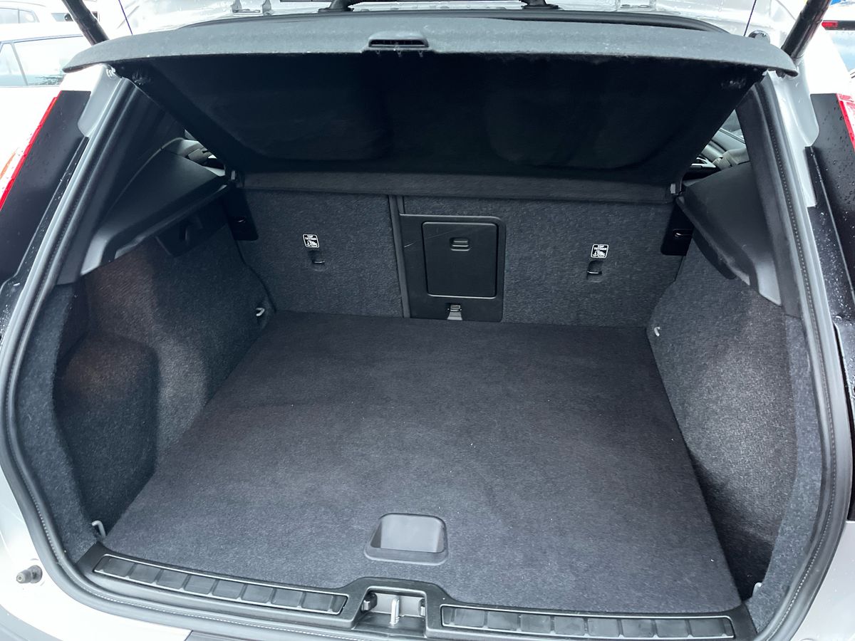 Volvo XC40 Photo 21