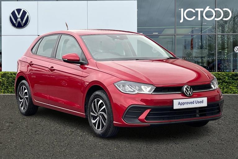 Used 2023 VOLKSWAGEN Polo 1.0 TSI Life Hatchback 5dr Petrol DSG Euro 6 (s/s) (95 ps) Red at JCT600