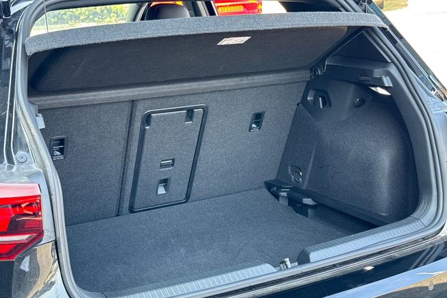 VOLKSWAGEN Golf Photo 48