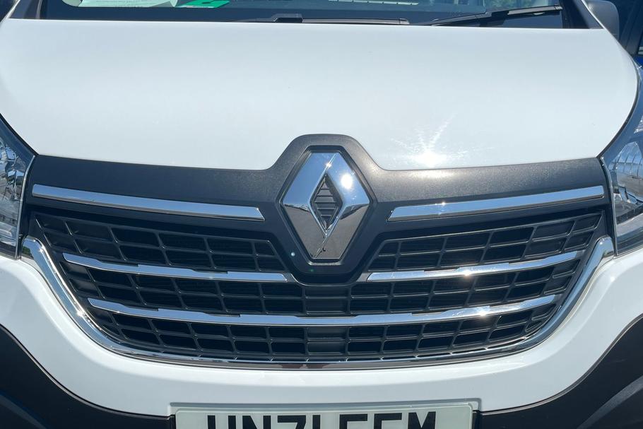 Used Renault TRAFIC HN71FEM 7