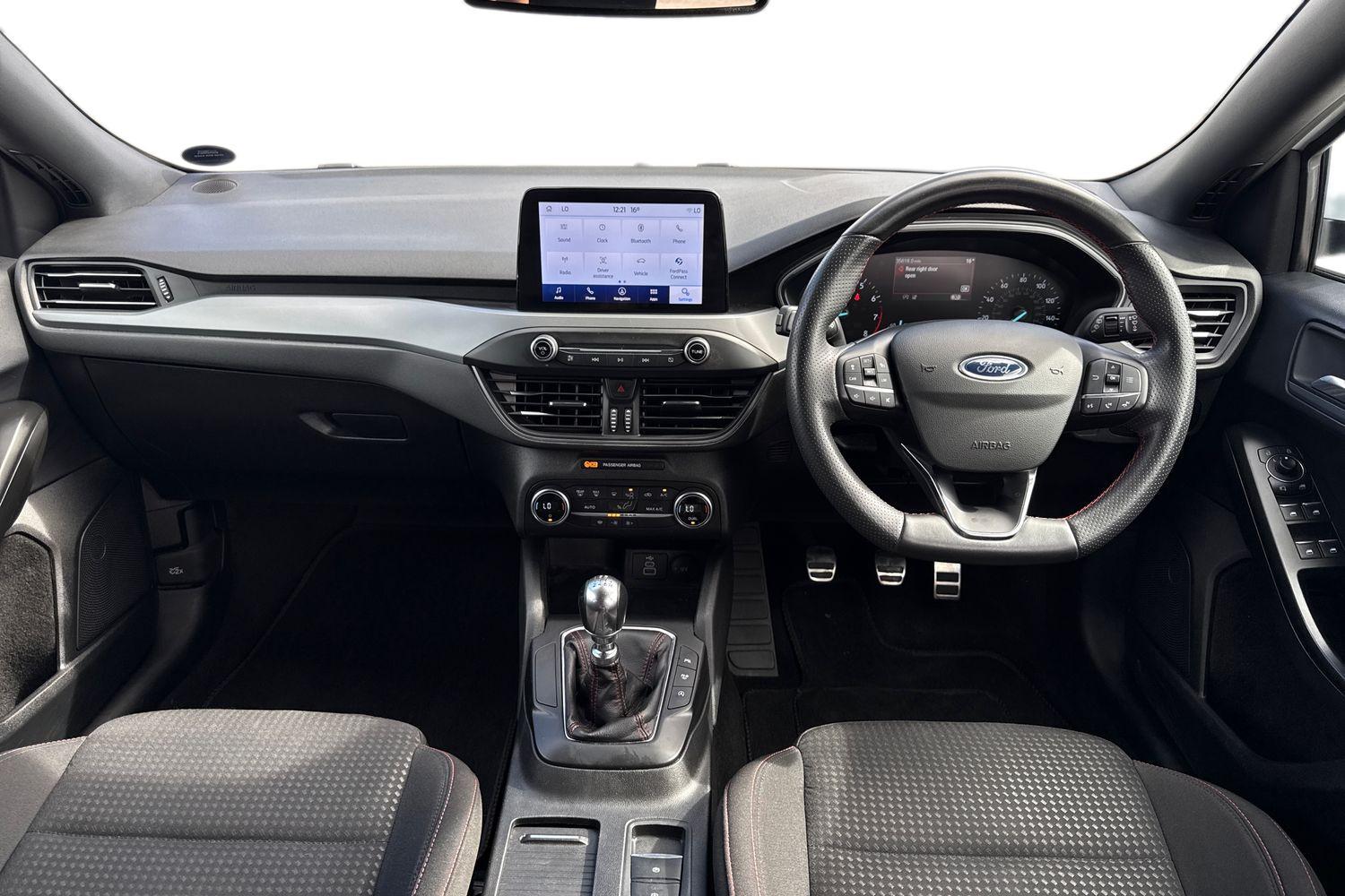 Ford FOCUS Photo 9