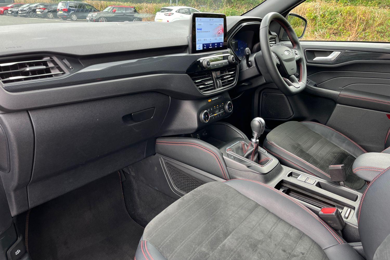 Ford KUGA Photo 17