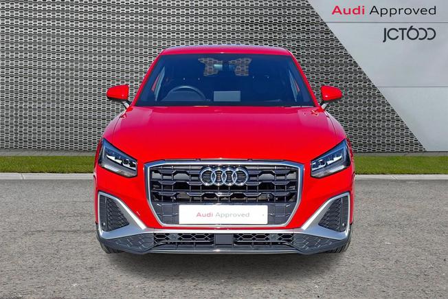 Audi Q2 Photo 8