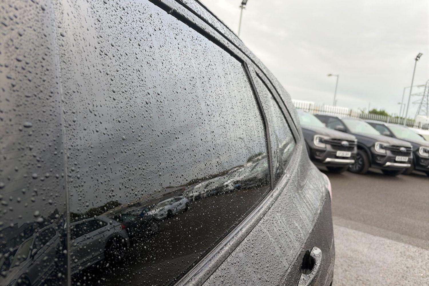 Ford KUGA Photo 23
