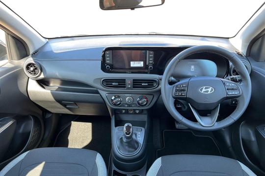 Hyundai i10 Photo autoimg-93b57a4e7d7df41878a18b19dc2b692884403e71.jpg