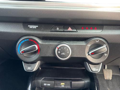 Kia RIO Photo autoimg-93b746960c7e9609b255e11d26fa205a75dea6d9.jpg