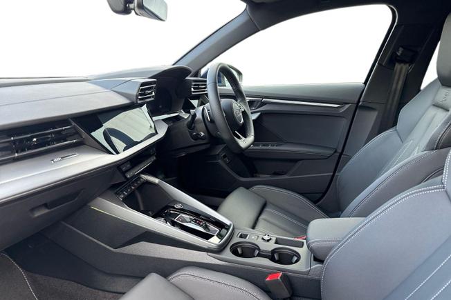 AUDI A3 Photo 2
