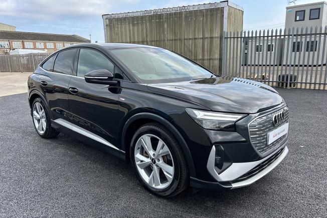 AUDI Q4 E-Tron Photo 21