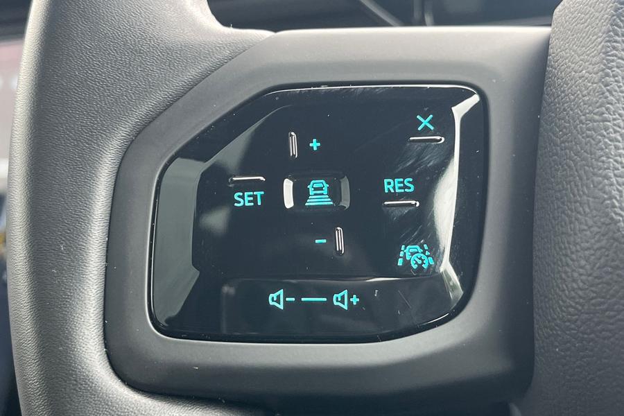 Ford Explorer Photo autoimg-93be3b375087e4216fee4eec612484f378db4a03.jpg