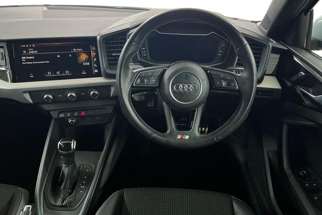 AUDI A1 Photo 11