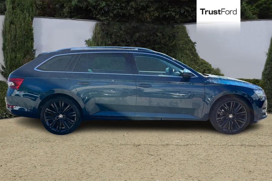 Skoda SUPERB Photo autoimg-93bfd832f4eb0f0fd1c39b6eb893b76c421f4068.jpg