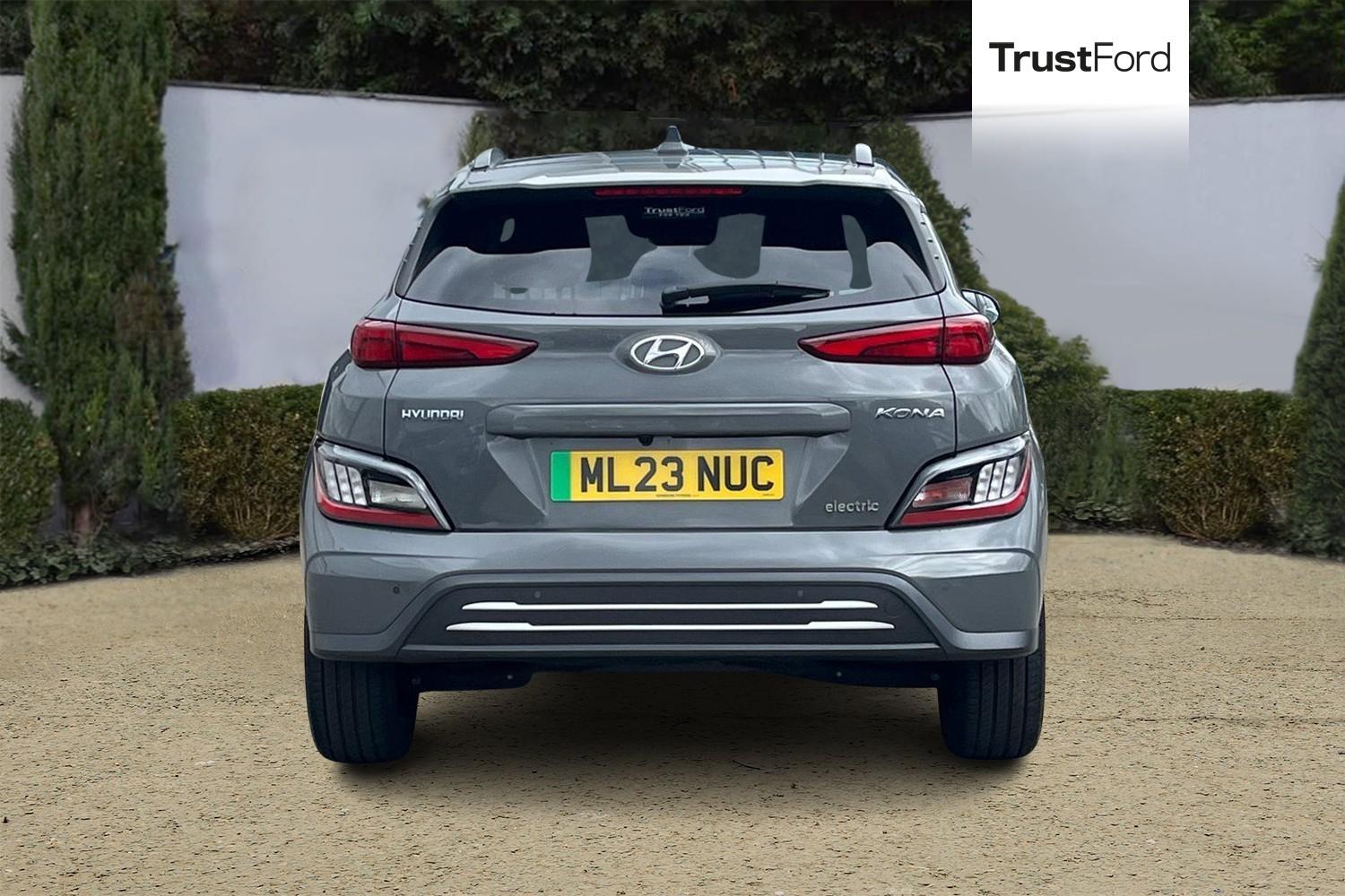 Hyundai KONA Photo 6