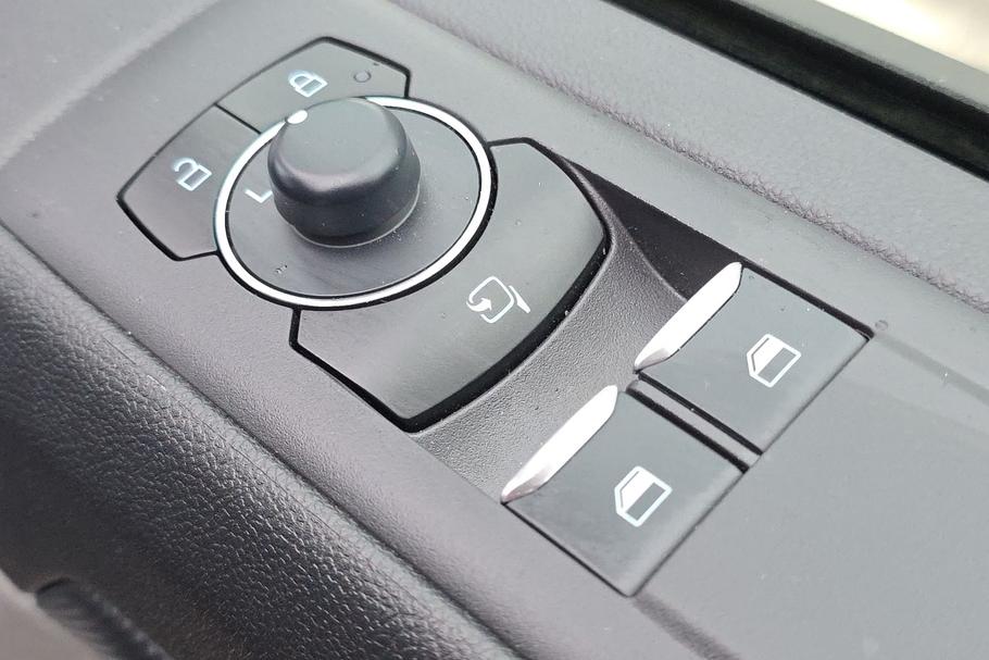 Used FORD TRANSIT CUSTOM WR75MXD 15