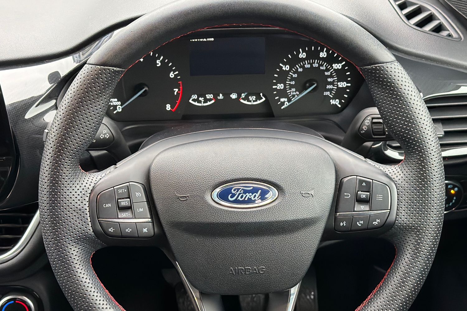 Ford PUMA Photo 11