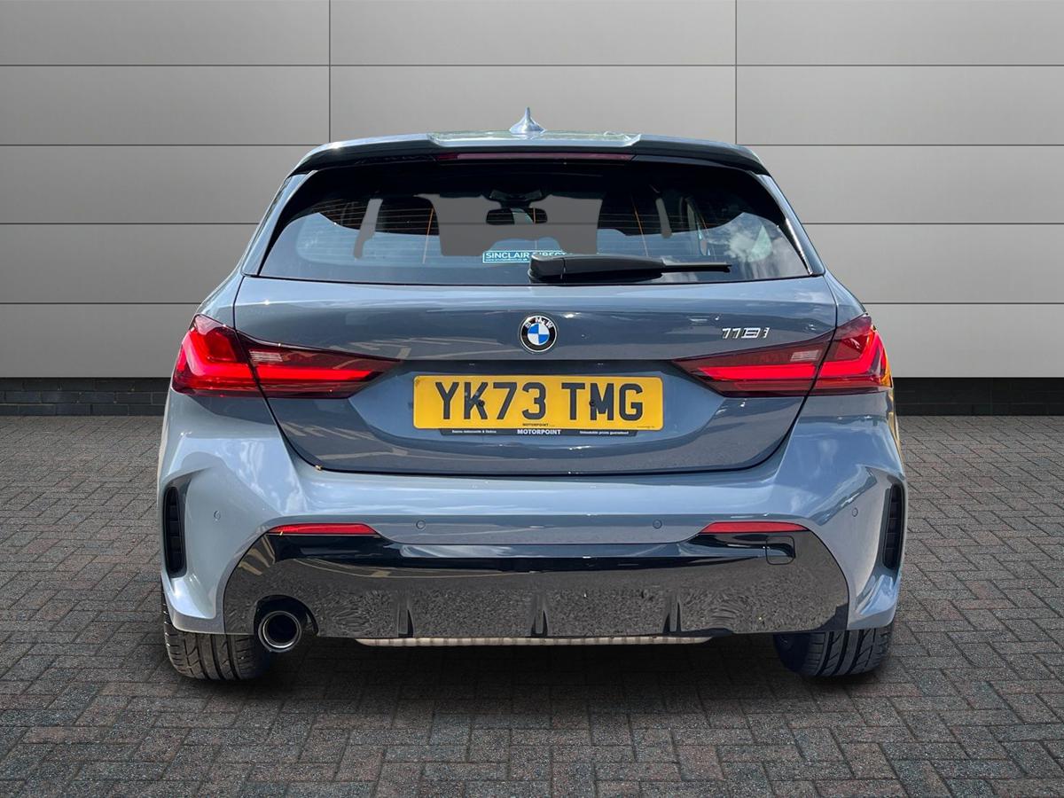 BMW 1 Series Photo 6