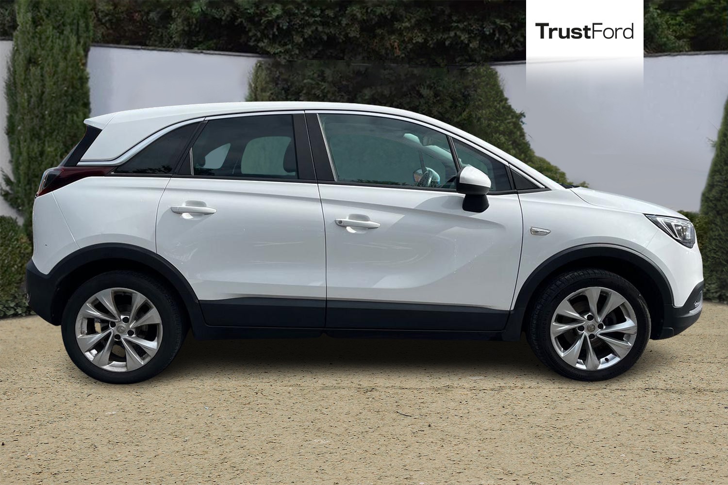 Vauxhall Crossland X Photo 2