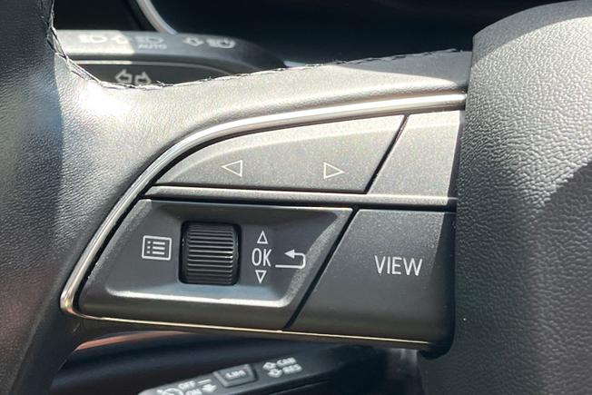 Audi Q3 Photo 16