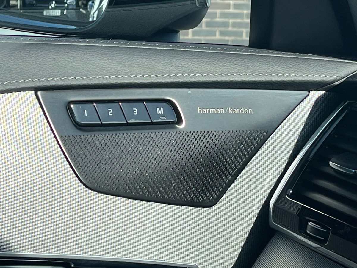 Volvo XC90 Photo 35