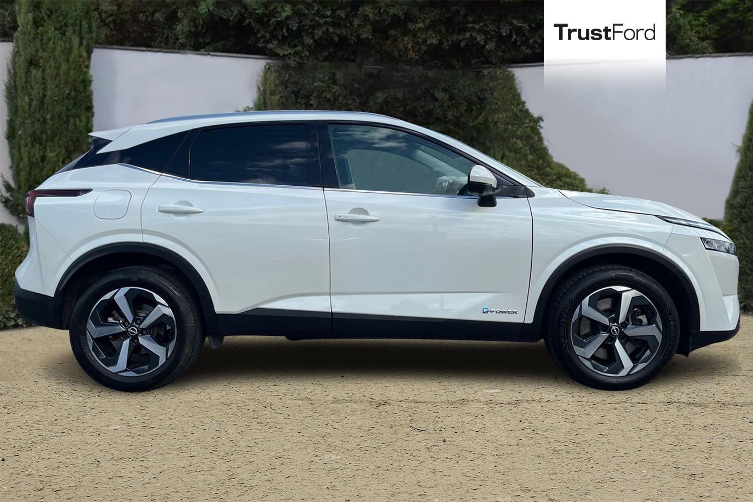 Nissan QASHQAI Photo 2