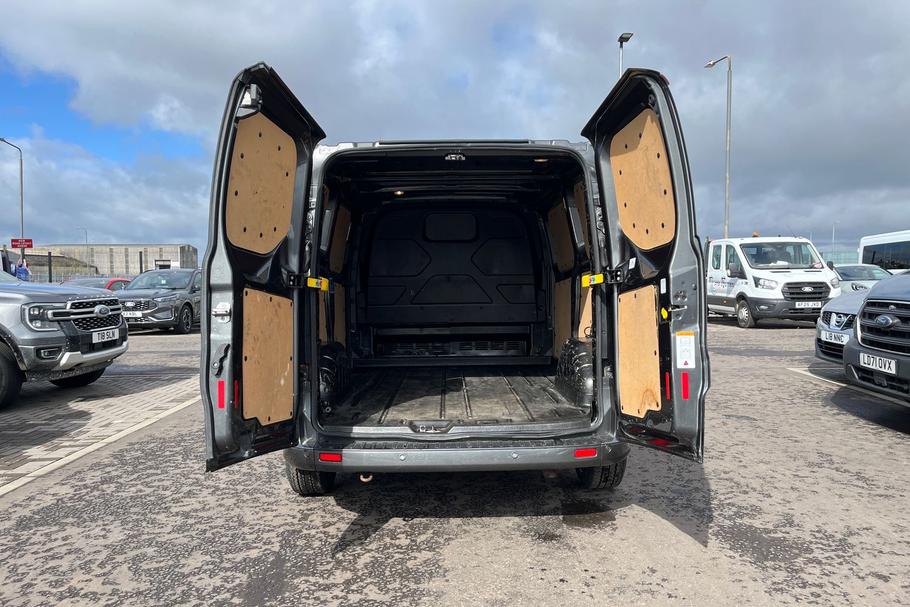 Used FORD TRANSIT CUSTOM NV18BXH 6
