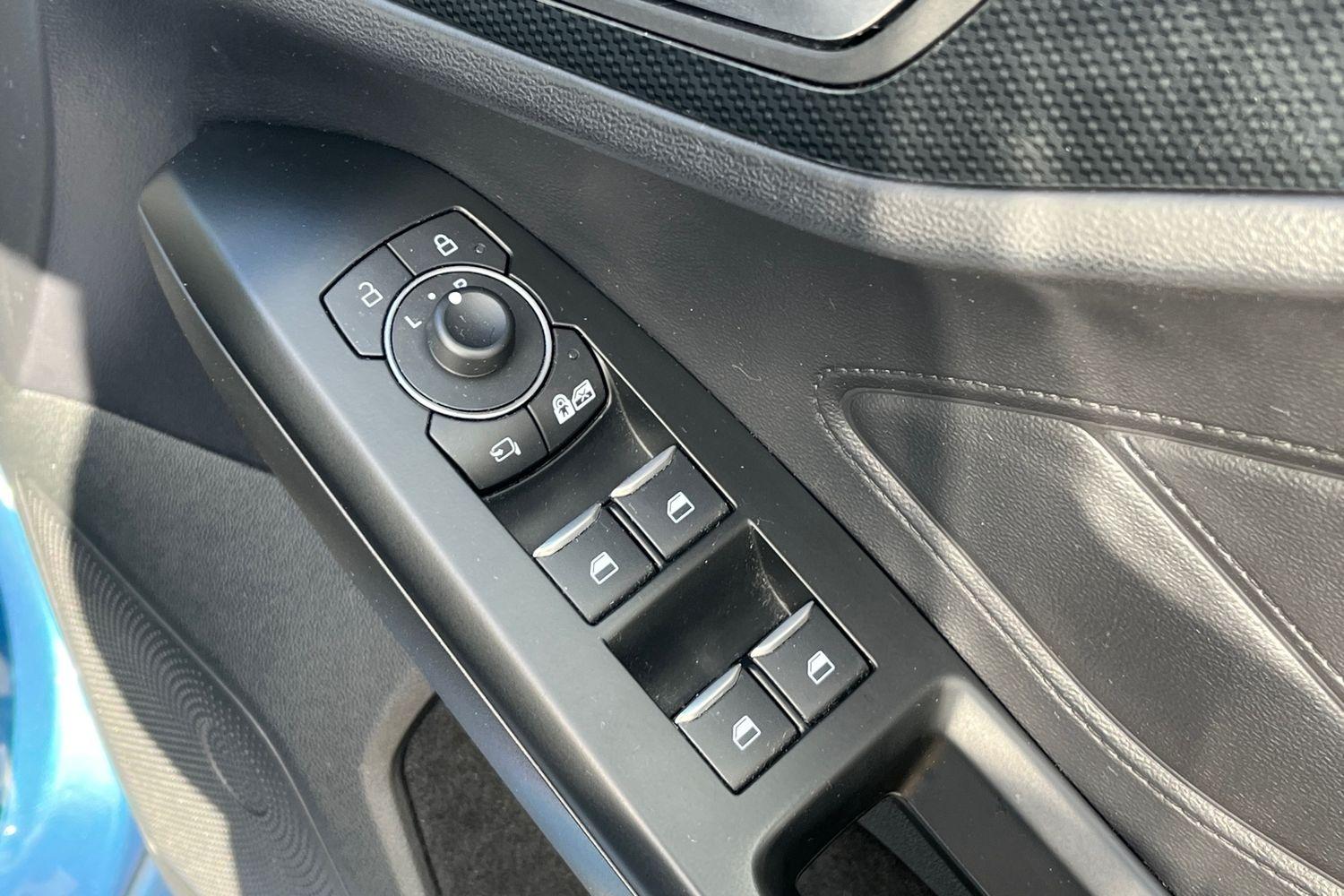 Ford FOCUS Photo 15