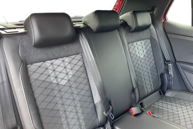 VOLKSWAGEN T-Cross Photo 9