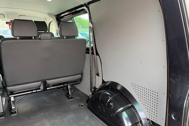 VOLKSWAGEN TRANSPORTER Photo 27