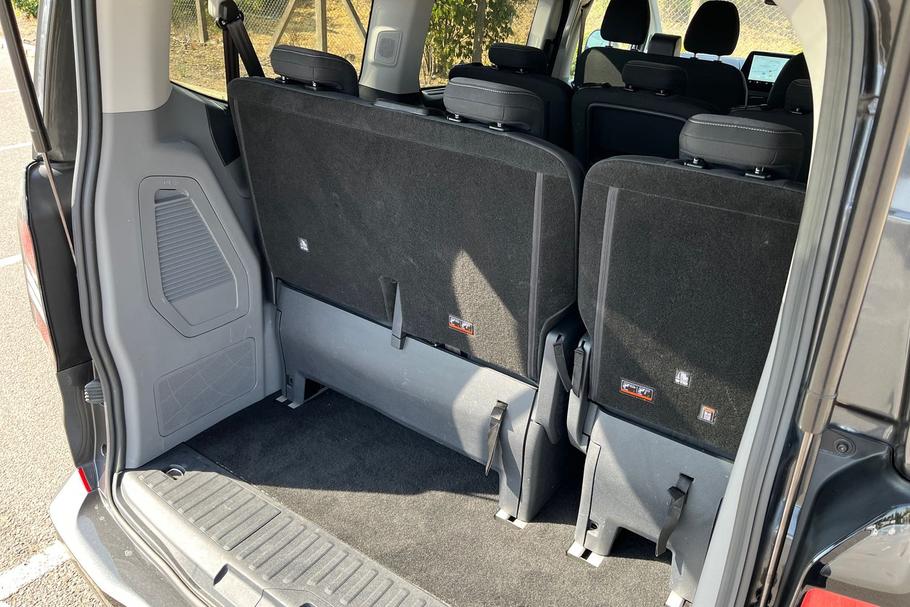 Used Ford TOURNEO CUSTOM WN26TYS 4