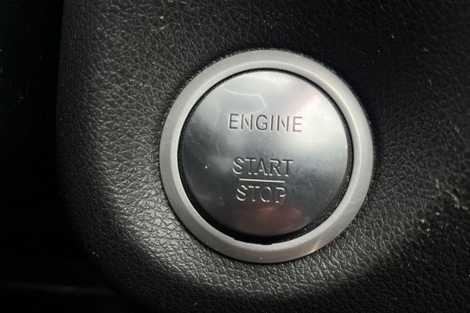 Mercedes-Benz CLA Photo 23