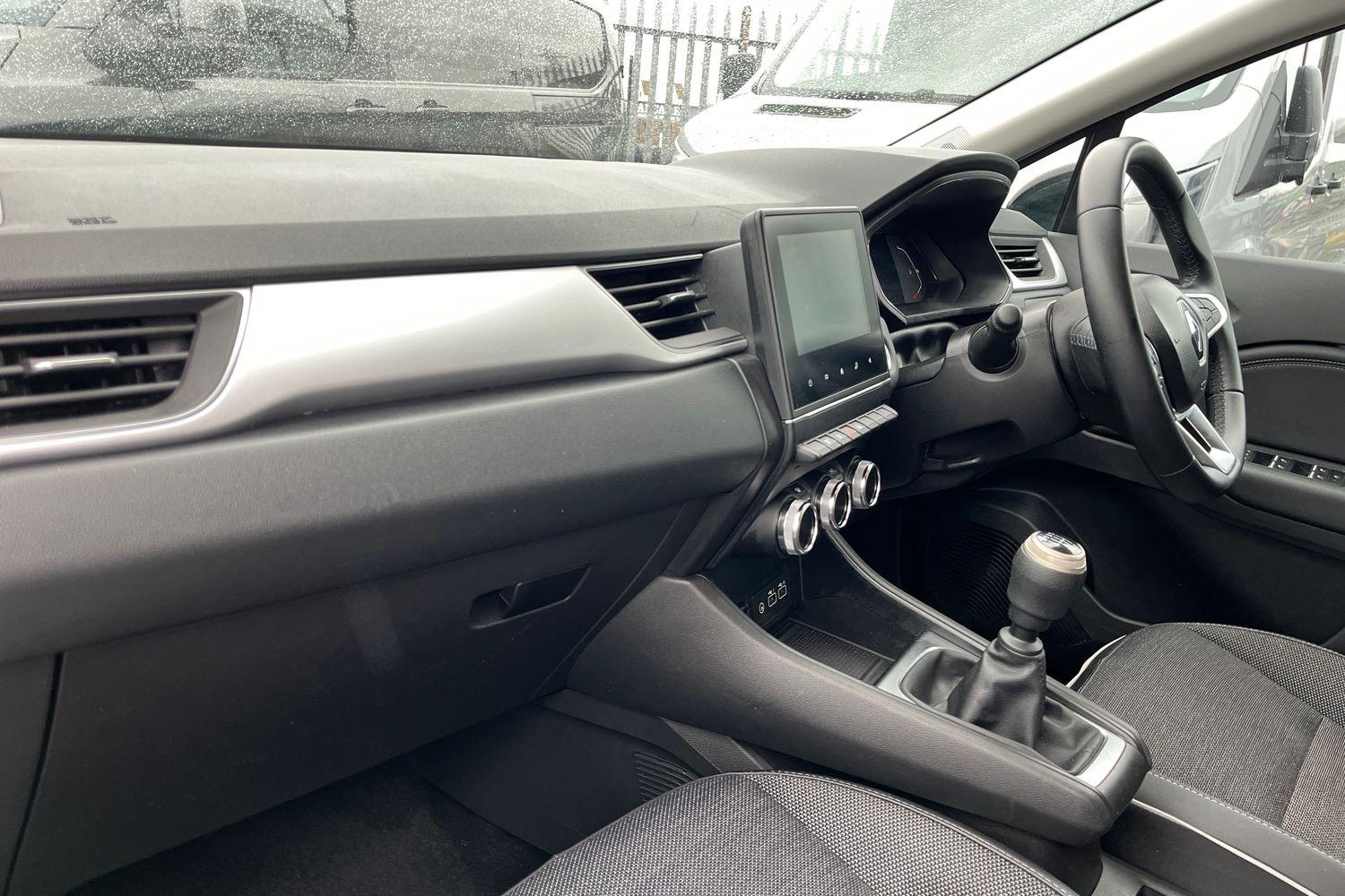 Renault CAPTUR Photo 17