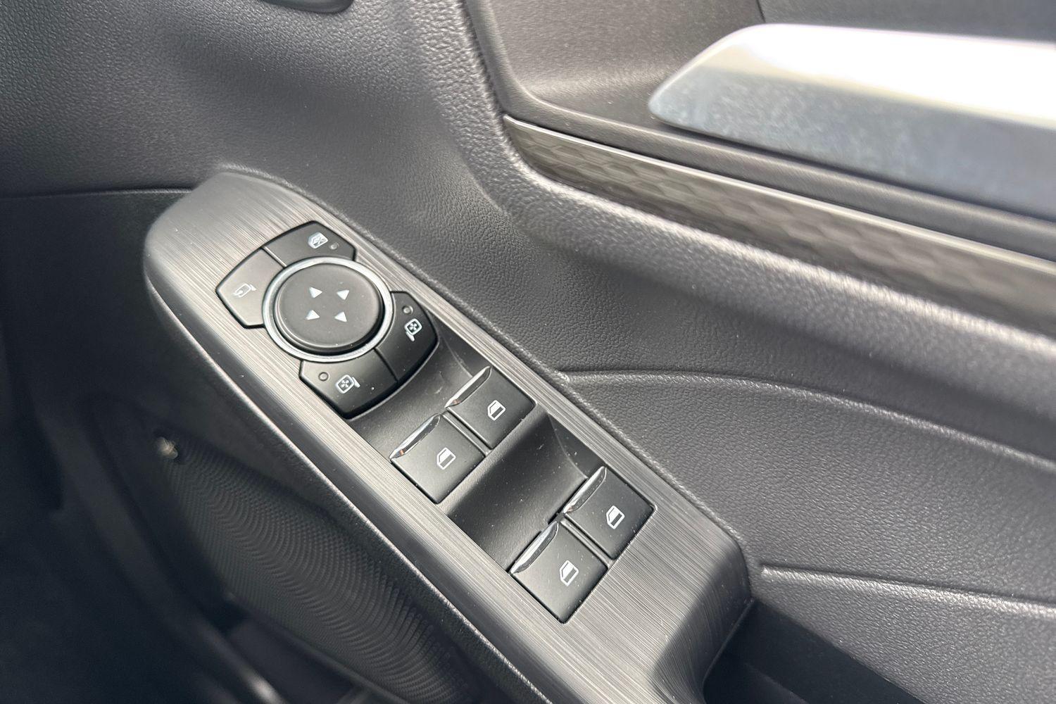 Ford KUGA Photo 15
