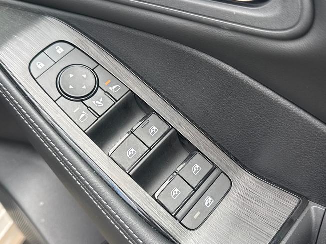 NISSAN X-Trail Photo 25