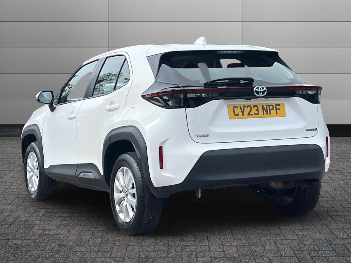 Toyota Yaris Cross Photo 1