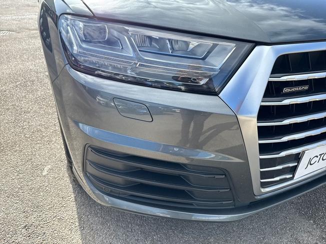 AUDI Q7 Photo 19